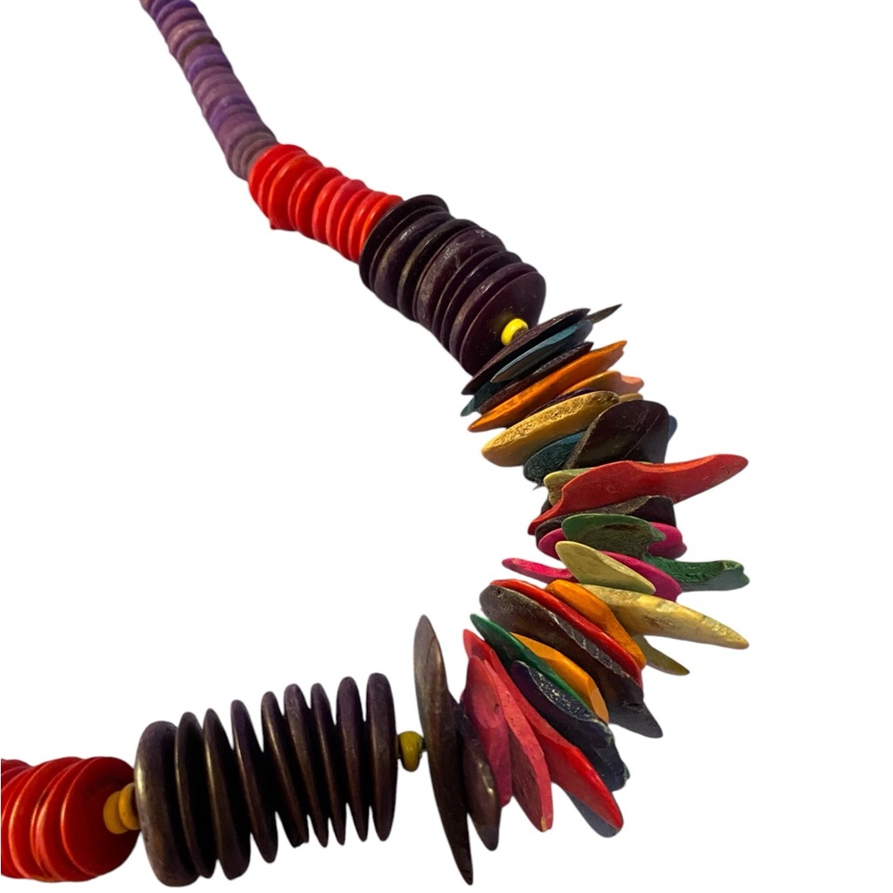 Colorful Vintage Shell Necklace 16 inch - Picture 2 of 4